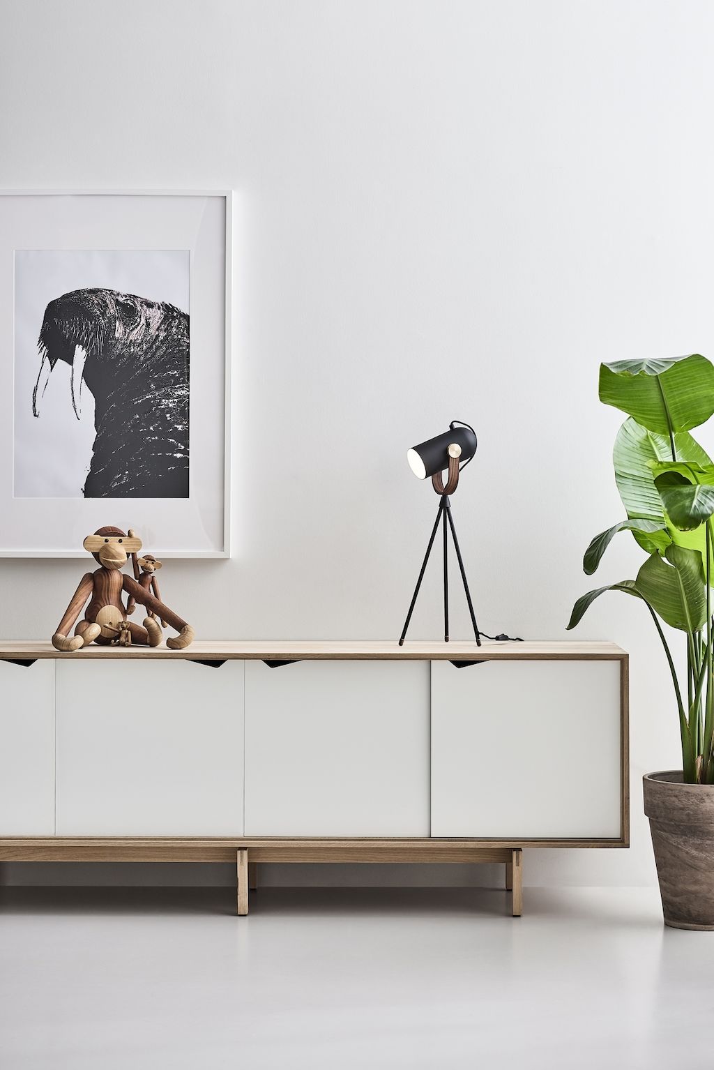 Carronade 360 High Table Environment 3